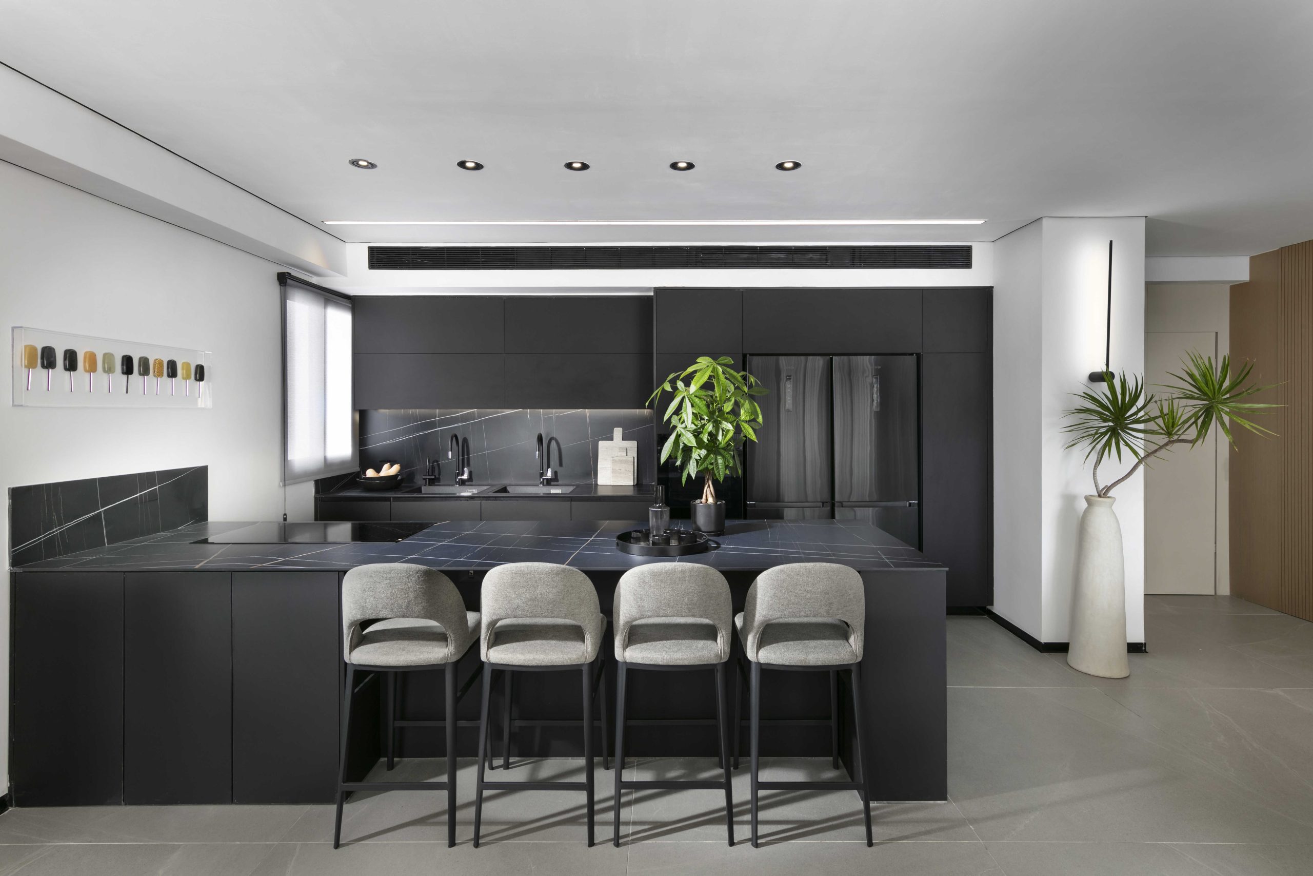 מטבח שחור קלאסי optimized